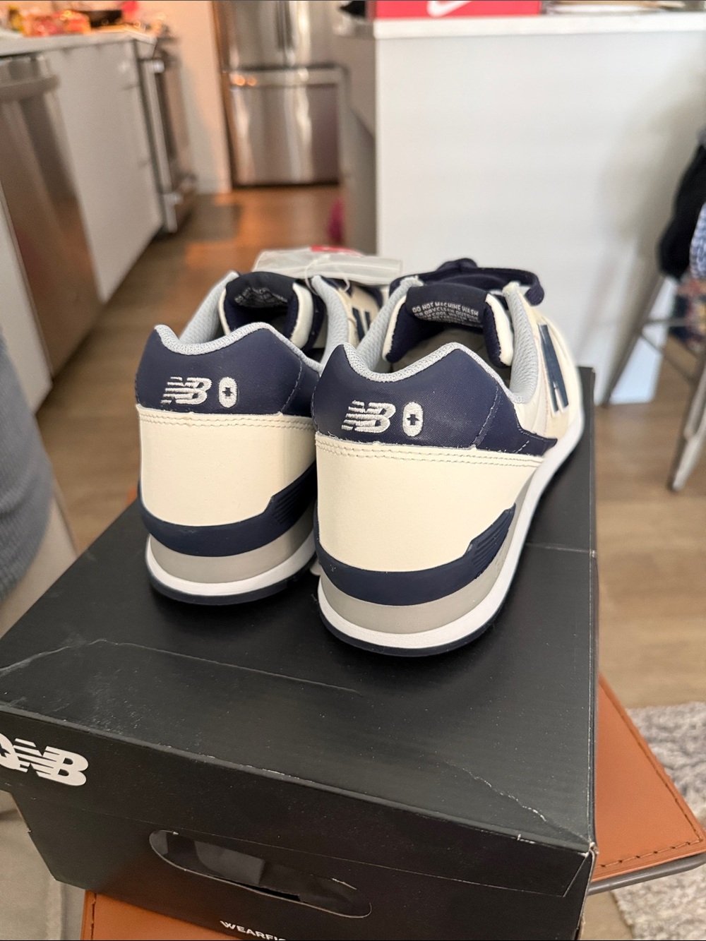 FIGS Men’s Navy and Cream Performance Sneakers - Picture 5 of 5